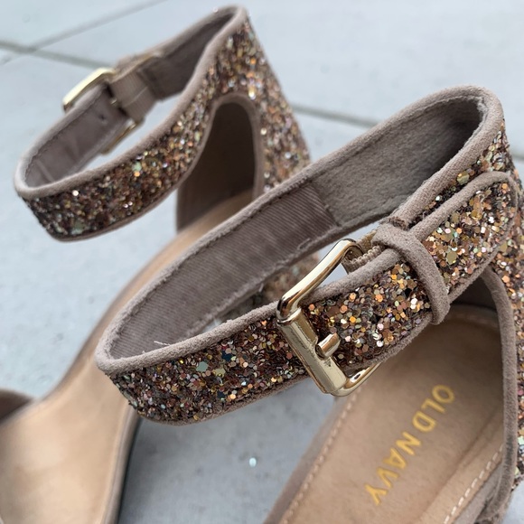 Old Navy Gold Glitter Block Heel Sandals - size 6 - Picture 4 of 6